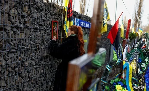 You are currently viewing Ukraine MPs Vote To Permit Use Of Dead Soldiers’ Sperm